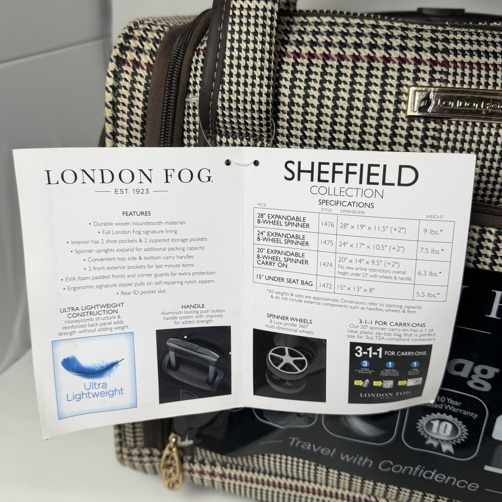 London Fog Under the Seat Carryon Sheffield Roller Bag Black 15IN Small Suitcase - Picture 4 of 16